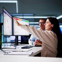 iStock-2164892183_-_agile_Business_Team_Using_Kanban_Board