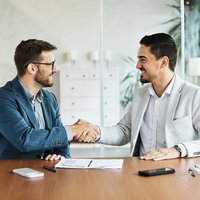 Duales Studium BWL Vertriebsmanagement B.A. Student Kundenberatung Verkaufsstrategie