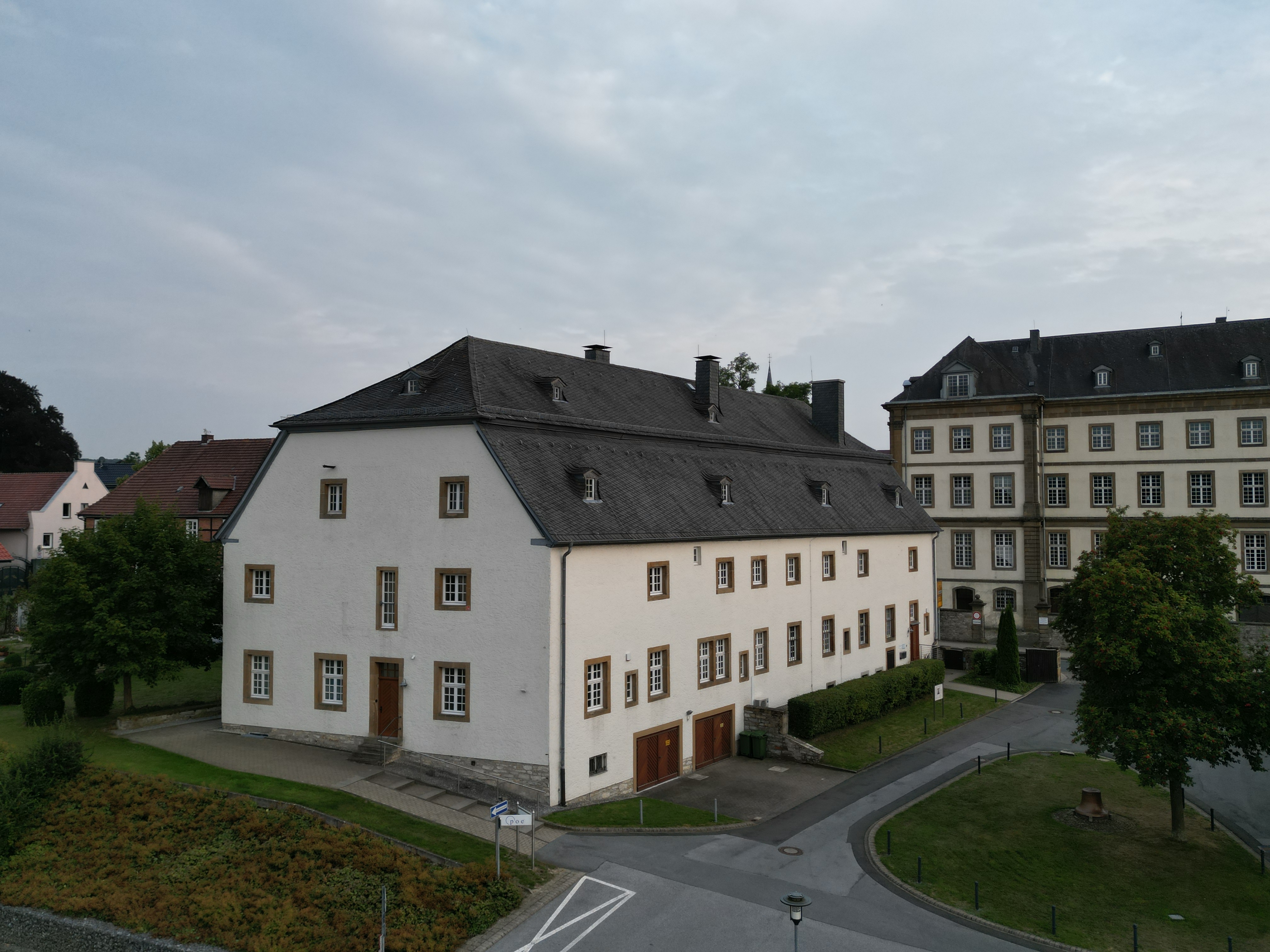 	Firmengebäude poe in Büren Standort für den Neustart nach Studienabbruch